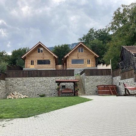 Long Rock Chalets Rimetea Exterior photo
