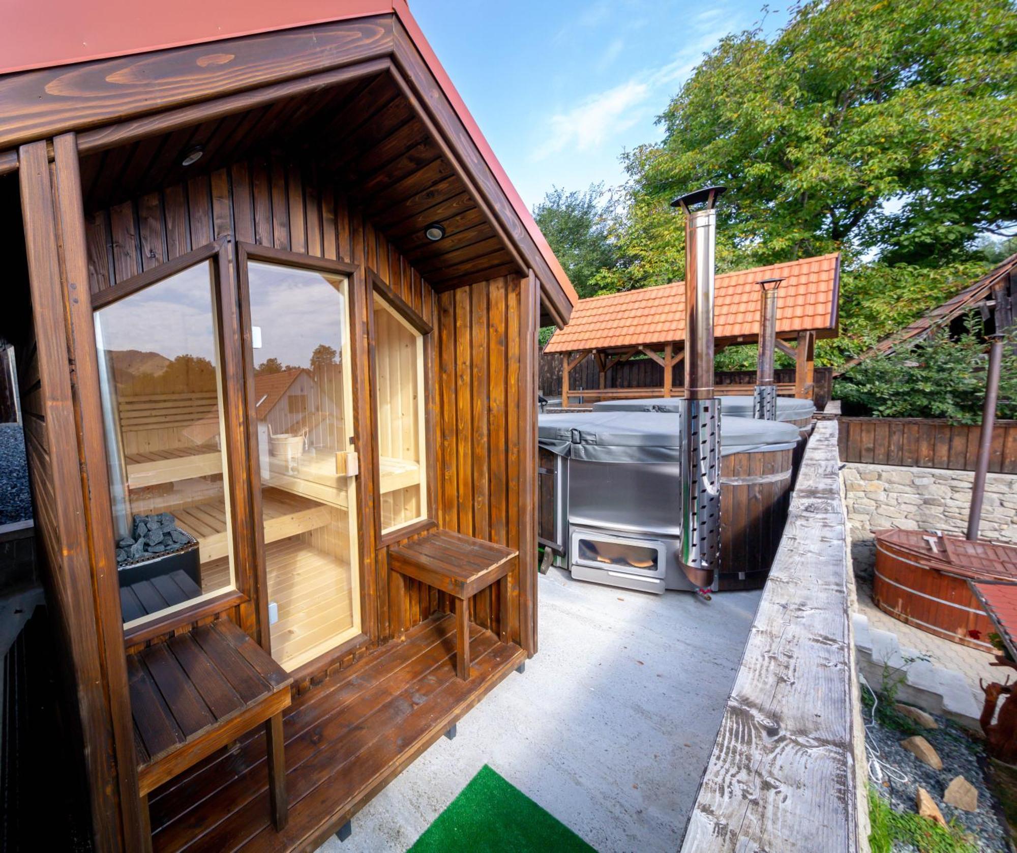 Long Rock Chalets Rimetea Exterior photo