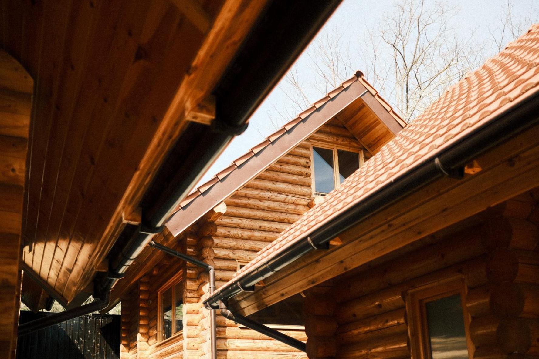 Long Rock Chalets Rimetea Exterior photo