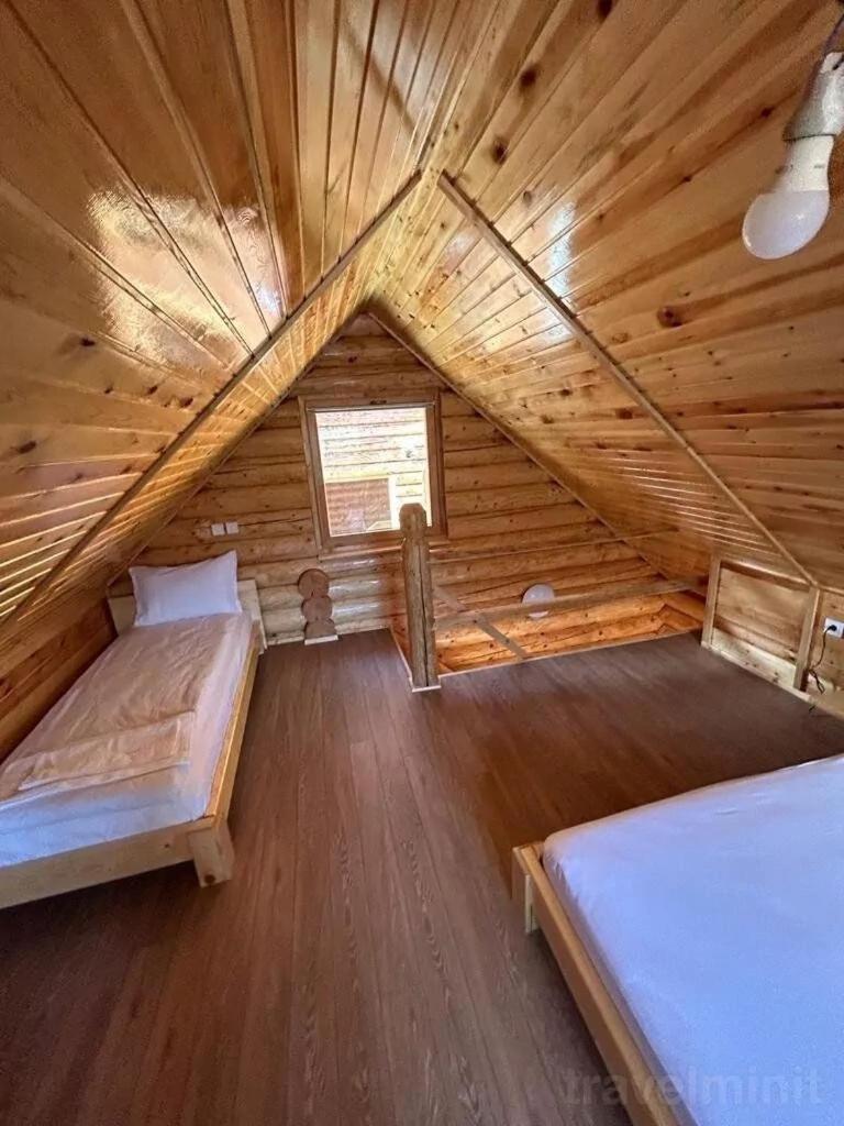 Long Rock Chalets Rimetea Exterior photo